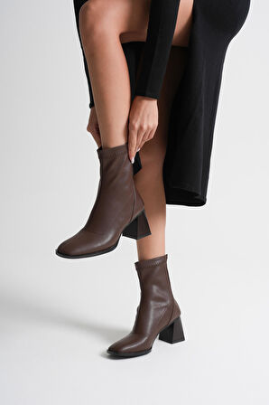 Anevra Acı Kahve Kalın Topuklu Streç Bot