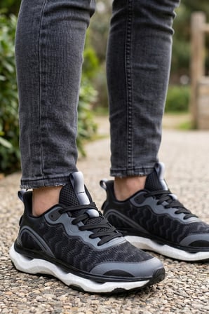 Stealth-Knit Runner Siyah-Gri Erkek Spor Ayakkabı