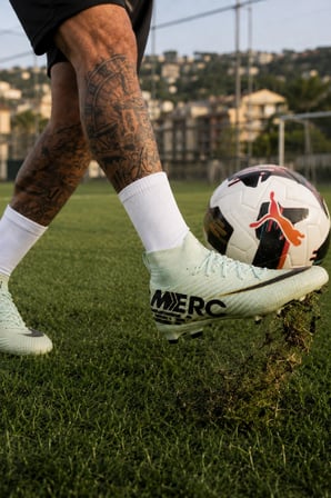 Vortex Futbol Kramponu Çoraplı Bilekli Bağcıklı Dişli Taban Halı Saha ve Çim Saha Krampon – Mint Yeşil