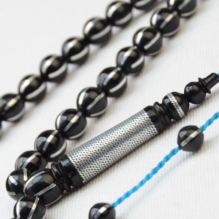 Küre Kesim 8X8 mm Pirinç Sarmallı Kuka Sistem Püsküllü Tesbih