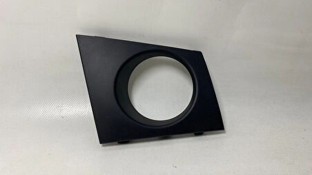 Sis Far Çerçevesi Sağ Renault Megane 2 8200450494 MAİS