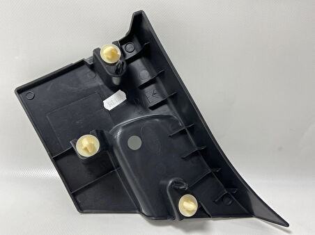 Sağ Ön Kapı Direk Kaplaması Renault Master 3 8200689903 MAİS