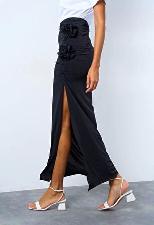 Yırtmaçlı Gül Detaylı Etek