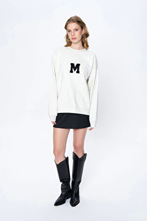 Nakış Detaylı Gri Sweatshirt