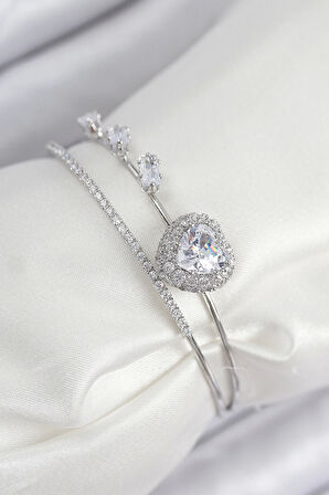 Pirinç Zirkon Taşlı Kalp Model Gümüş Renk Kadın Bileklik