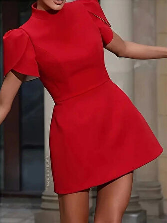 Kadın Kısa Kollu Balıkçı Yaka Arkadan Kelebek Dekolte Detaylı Kısa Atlas Elbise