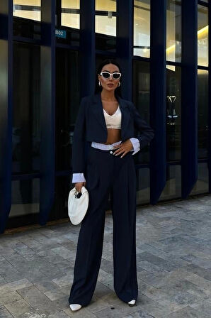 Garni Detaylı Crop Ceketli Takım 10075