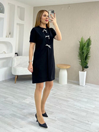 Kadın Kısa Kollu Bisiklet Yaka önden Fiyonk Detaylı Ithal Krep Elbise