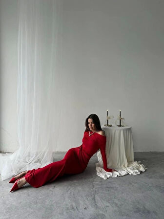 Kayık Yaka Uzun Kurdele Elbise