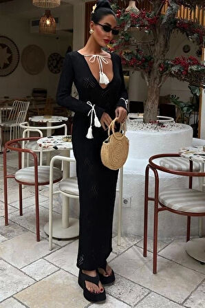 Püskül Bağcık Detaylı V Yaka Ajurlu Elbise 2850