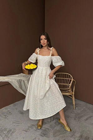 Bej Omuzu Bağcıklı Balon Kollu Brode Elbise