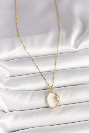 316L Çelik Gold Renk Zincir Beyaz Mineli Gün Batımı Model Zirkon Taş Detay Kadın Kolye