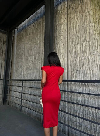 Kadın Bisiklet Yaka Vatkalı Broş Detay Kısa Kol Midi Boy Elbise