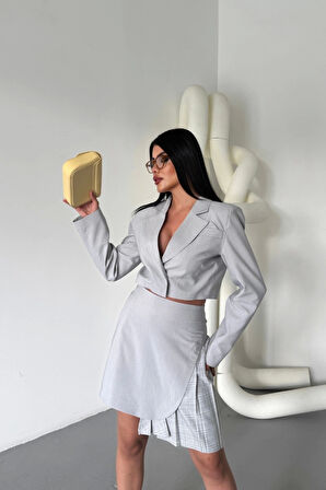 POLYVİSKON CROP CEKET - EKOSE PİLE DETAYLI ETEK TAKIM - Gri