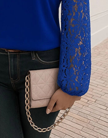 Kadın Uzun Kollu Asimetrik Yakalı Dantelli Ithal Krep Bluz