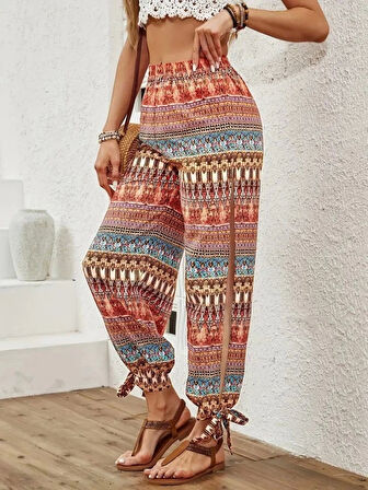 Kadın Yüksek Belli Yanlardan Yırtmaç Detaylı Desenli Bürümcük Pantolon