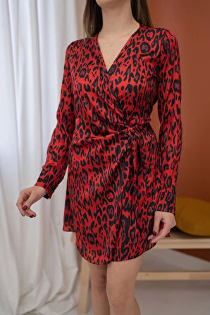Kırmızı Leopar Desenli Saten Elbise