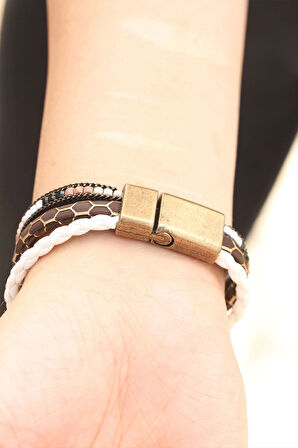 Kahverengi Desenli Tasarımlı Taşlı Beyaz Örgü Model Kadın Deri Bileklik