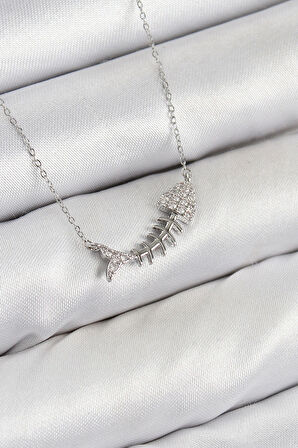 Pirinç Zirkon Taşlı Balık Kılçığı Model Gümüş Renk Kadın Kolye