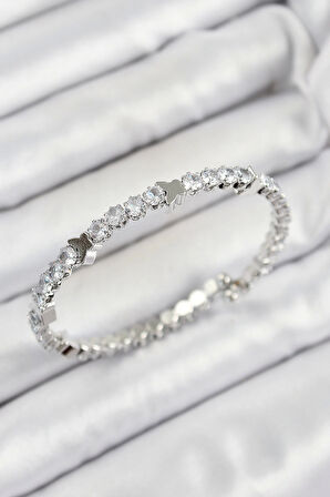 Pirinç Zirkon Taşlı Kalp Model Gümüş Renk Yaylı Kadın Bileklik