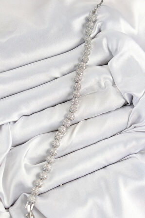 Pirinç Zirkon Taşlı Yarım Topcuk Model Gümüş Renk VIP Seri Kadın Bileklik