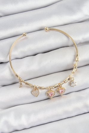 Pirinç Zirkon Taşlı Pembe Kalp Model Gold Renk Charm Bileklik