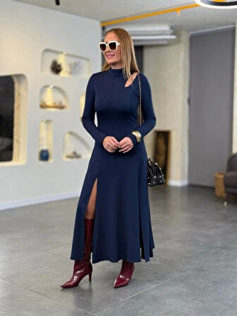 Kadın Balıkçı Yaka Damla Detaylı Yırtmaçlı Uzun Viskon Iki Iplik Maxi Elbise