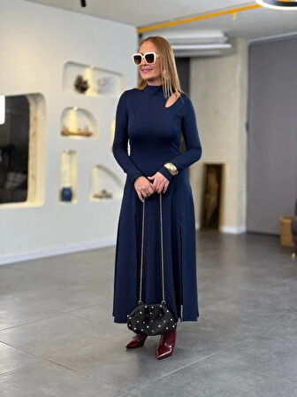 Kadın Balıkçı Yaka Damla Detaylı Yırtmaçlı Uzun Viskon Iki Iplik Maxi Elbise