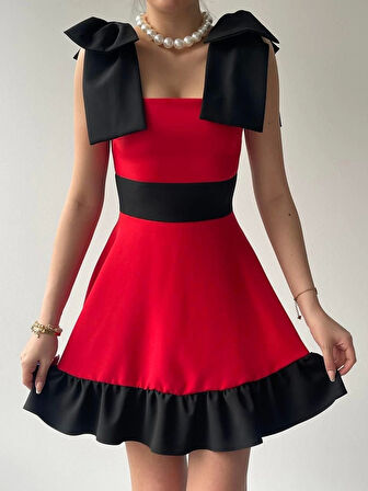 Miron Omuz Fiyonklu Elbise