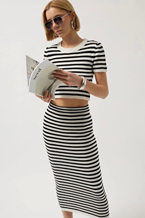 Çizgili Midi Dokulu Etek