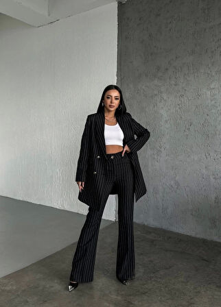 Dört Düğme Çi̇zgi̇li̇ Ceket