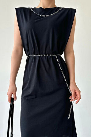 Zincirli Vatkalı Elbise - Siyah