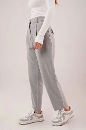 Kapama Cep Detaylı Gri Pantolon