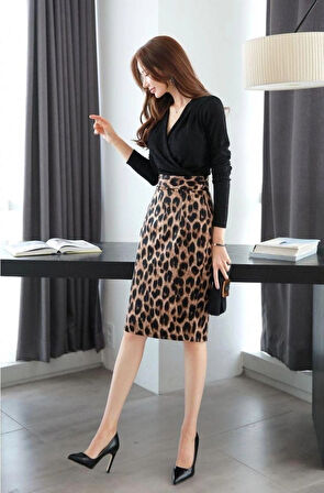 Kadın Uzun Kollu Kruvaze Yaka üst Ithal Krep Alt Dalgıç Leopar Detaylı Elbise