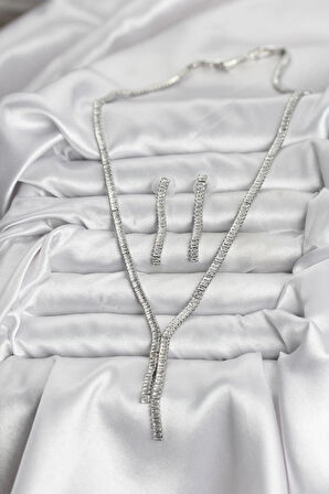 Gümüş Renk Baget Zirkon Taşlı Kadın Kolye Küpe Set