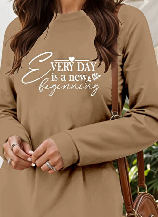 Kadın Uzun Kollu Bisiklet Yaka Kısa Viskon Iki Iplik Elbise