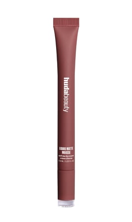 Huda Beauty Liquid Matte Mousse - Kadifemsi Bitişli Likit Ruj - Berry Brown
