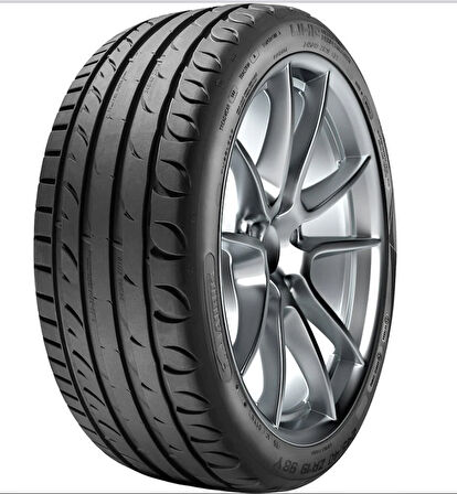 215/55R17 98W XL Ultra High Performance TAURUS