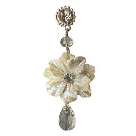 Uretti - İREM 3914 9923 Beyaz Çiçek ve Taş Detaylı Uzun Küpe