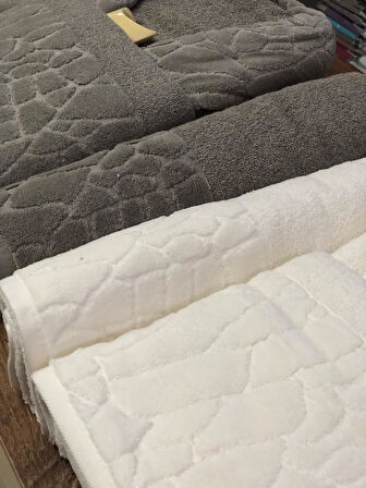 Durul Antik Kısmi Kadife Pamuklu 8 Parça Aile Bornoz Seti