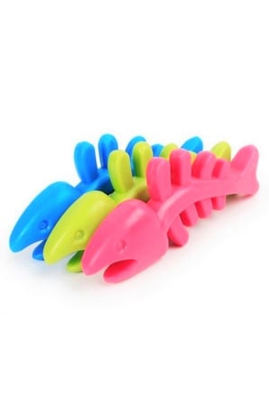 İpek Yıldızı® Balık Kemiği İskelet Şekilli Renkli Plastik Kedi Oyuncağı