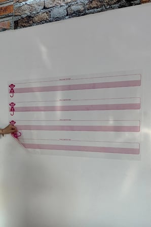 İpek Yıldızı® Kılavuz Çizgili Akıllı Kağıt Yazı Tahtası Duvarda İz Bırakmaz Statik Yeni Müfredata Uygun 100x56cm