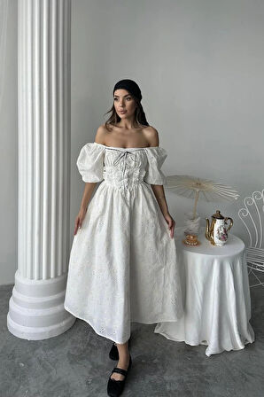 Ekru Dantel Detaylı Brode Elbise