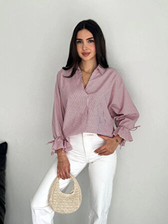 Arkası Asimetrik Yırtmaç Kesim Detaylı Cizgili Bluz Gömlek  Bordo