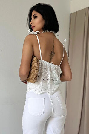 Beyaz Bağcıklı Brode Bluz