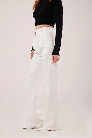 Bol Paça Piliseli Beyaz Pantolon