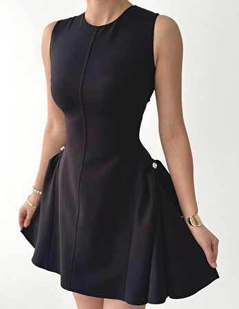 ore İnci Detaylı Elbise