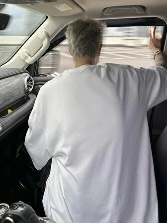 Baskılı Oversize Bisiklet Yaka Tshirt  Beyaz