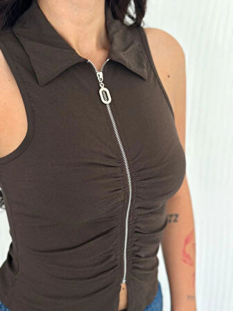 Yakalı Tam Fermuarlı Kolsuz Bluz  Kahverengi