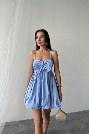 avi Önü Fiyonklu Askılı Elbise